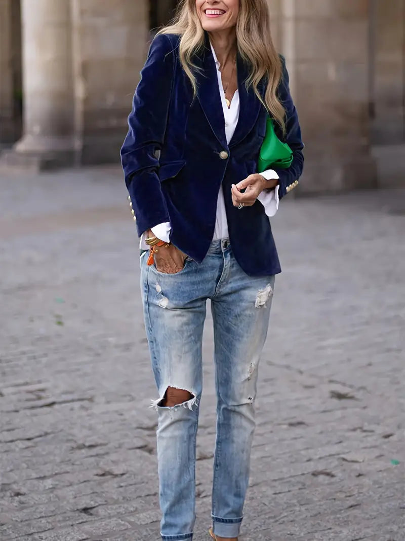 Savannah – Elegant Velvet Blazer