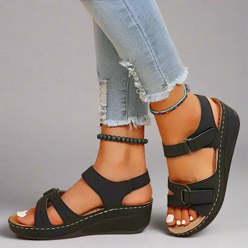 Benigna | Comfortable Sandals for Pain-Free Steps