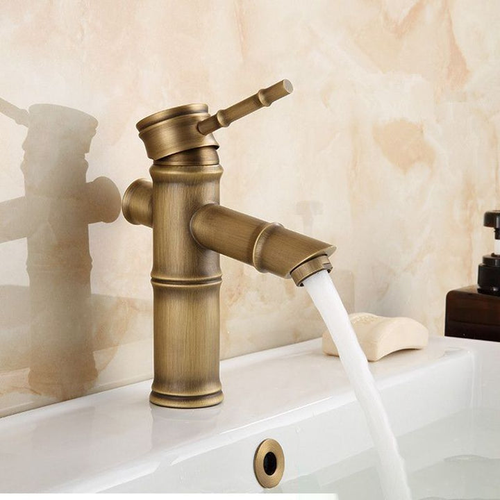 Azura | Farmhouse Brass Bathroom Faucet With Lever Handle Single Hole Sink Faucet