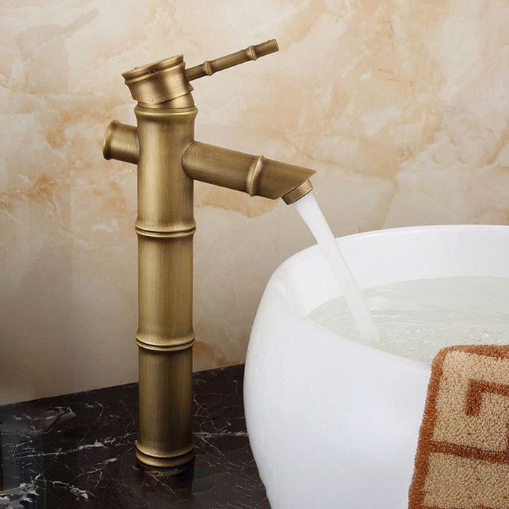 Azura | Farmhouse Brass Bathroom Faucet With Lever Handle Single Hole Sink Faucet