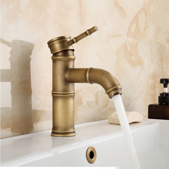 Azura | Farmhouse Brass Bathroom Faucet With Lever Handle Single Hole Sink Faucet