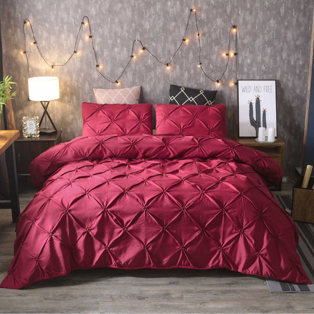 BowLift 丨 Embroidered Craft Three-piece Bedding Set (Pillowcase & Quilt Cover)