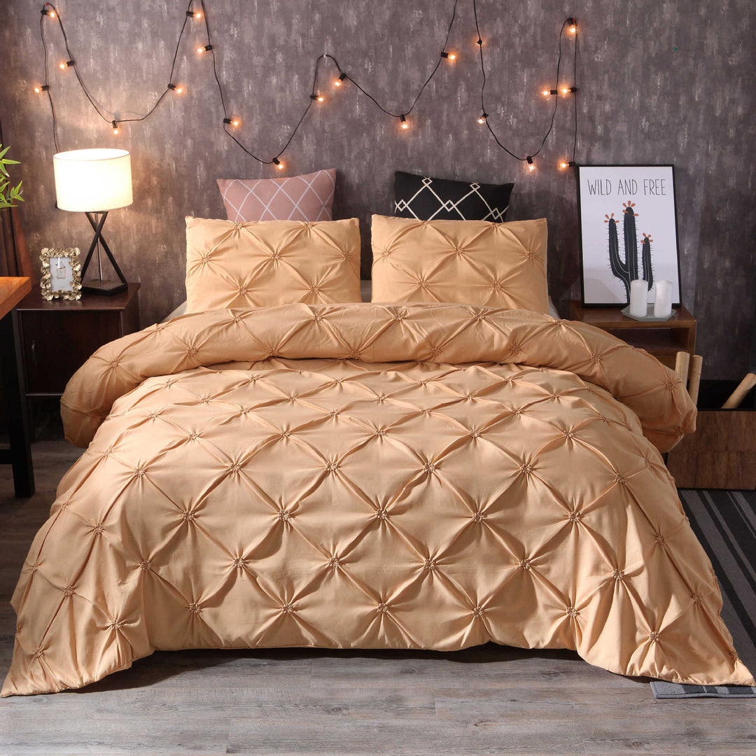 BowLift 丨 Embroidered Craft Three-piece Bedding Set (Pillowcase & Quilt Cover)