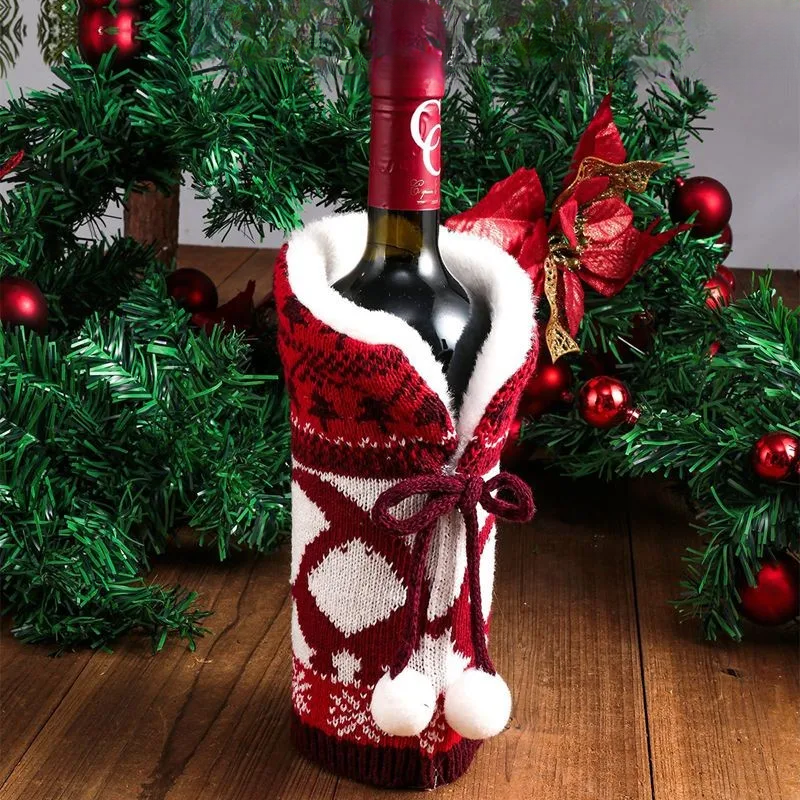 Christmas bottle cover with fur collar – festive cover for wine bottles, gnome decoration for Christmas, perfect as gift wrapping | Azura