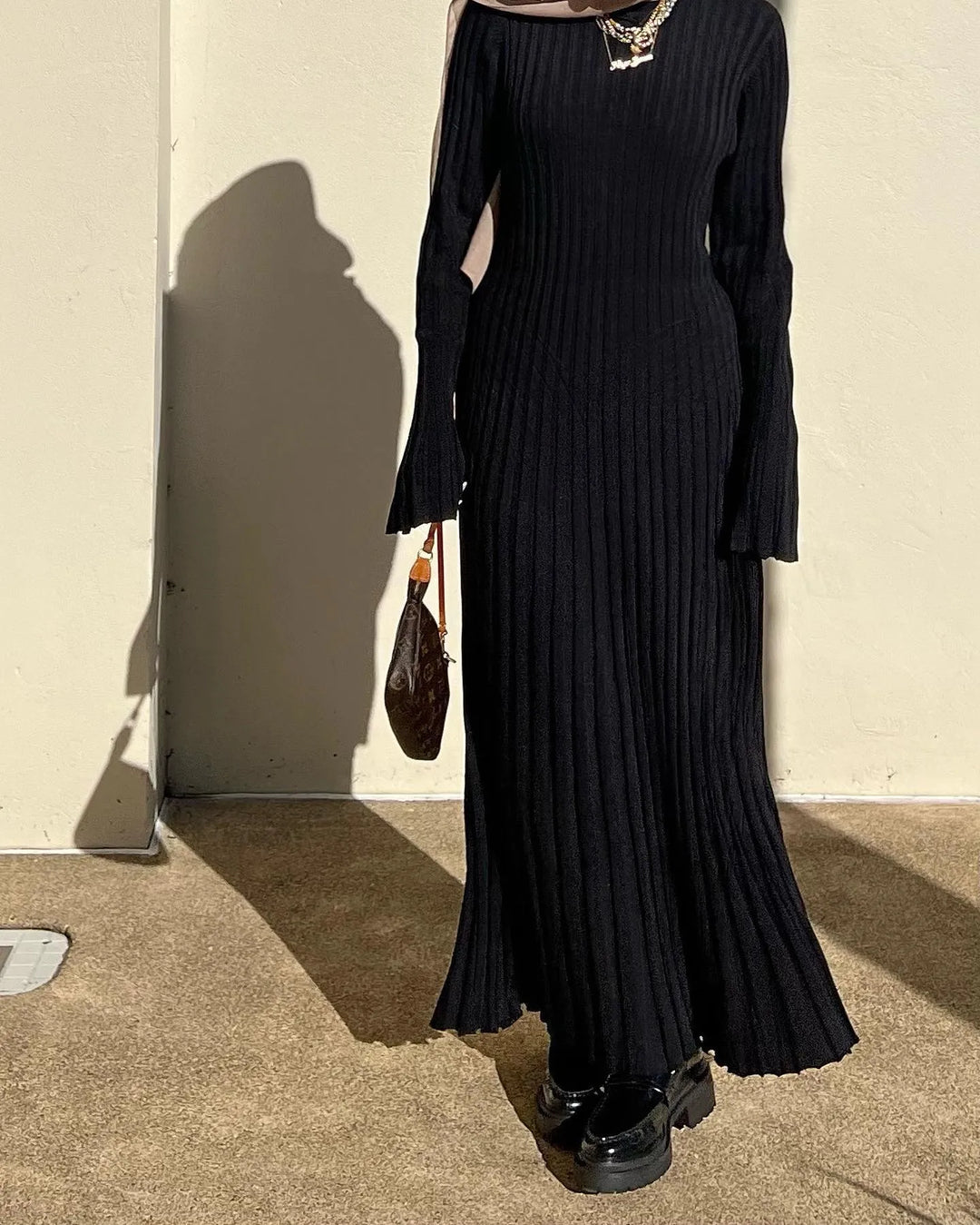 Sara - New Knitted Midi Dress