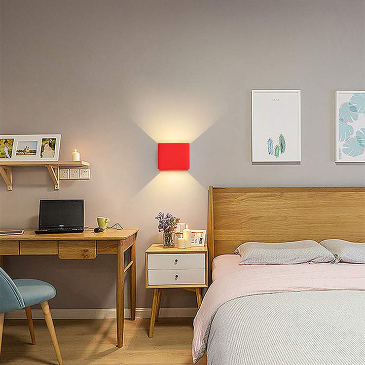 BowLift | Modern square wall light