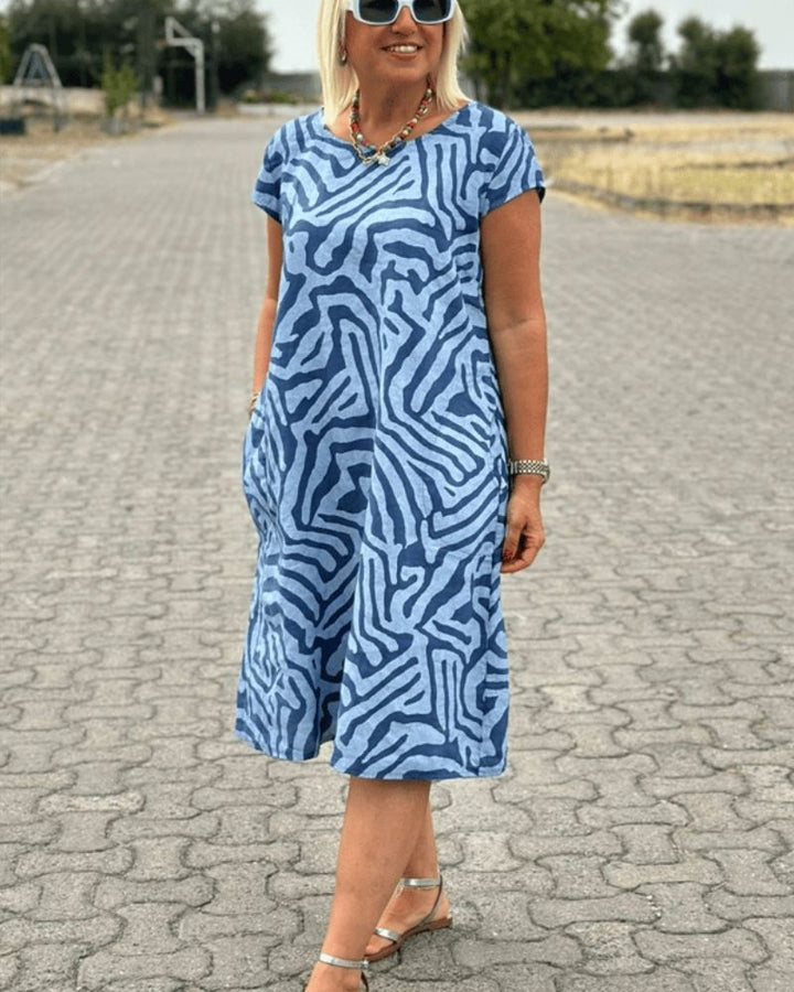 Summer Dress with Round Neck - Timeless Elegance