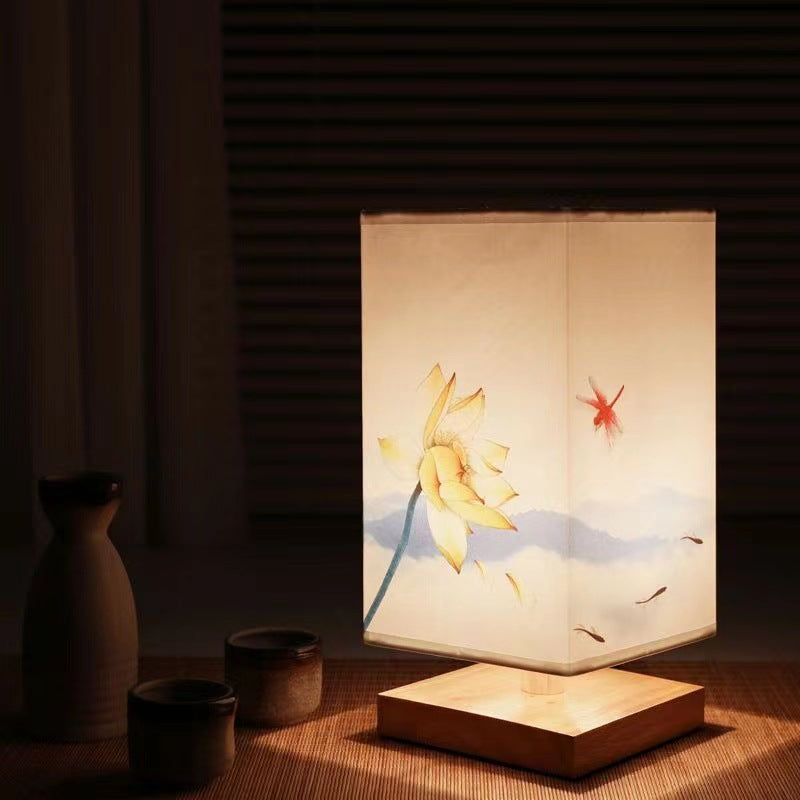 Chinese Style Retro Creative Nightlight Bedroom Warm Bedside Internet-popular New Chinese Style Wood Decorative Table Lamp
