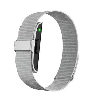 Azura | BraceletSante – Pedometer and Fitness Monitor IP68