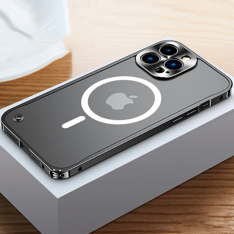 Magnetic phone case for iPhone with metal frame | Azura