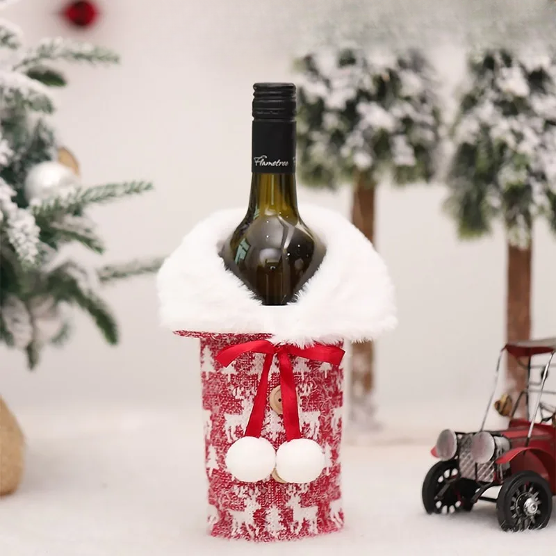 Christmas bottle cover with fur collar – festive cover for wine bottles, gnome decoration for Christmas, perfect as gift wrapping | Azura