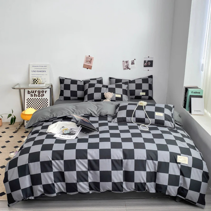 BowLift | Luxury Duvet Cover with Checkered Pattern