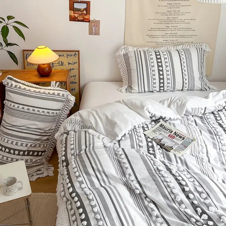 BowLift | Soft Stripe and Tassel Duvet Set | 3pcs