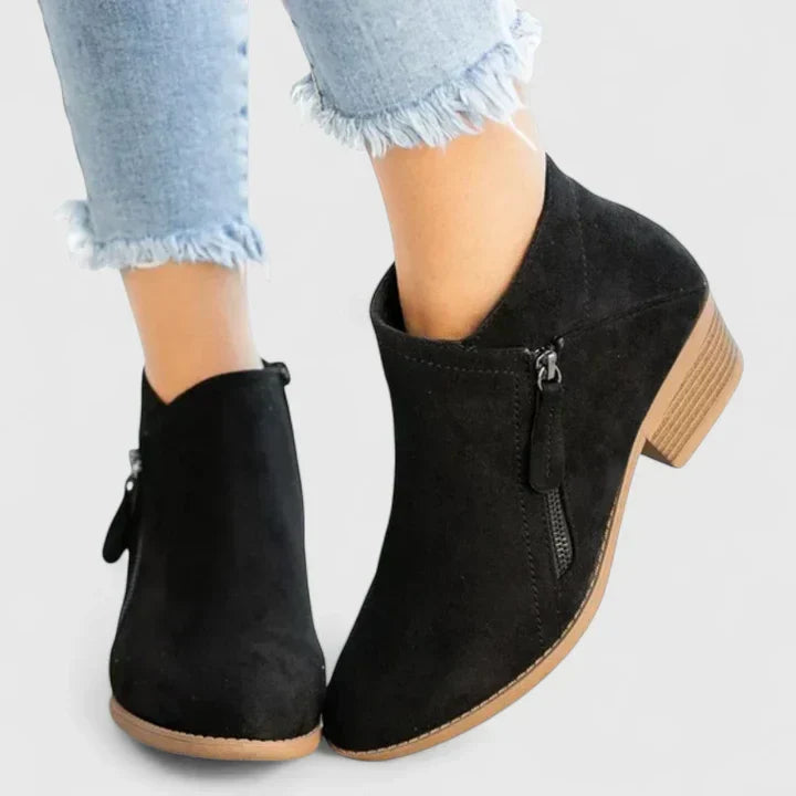 KELLY – EVERYDAY CHIC ANKLE BOOTS
