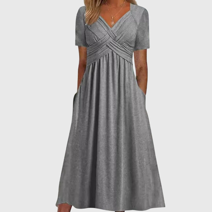 Amanda - Flattering Dress