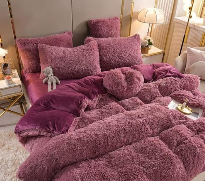 BowLift | Luxury Plush Duvet Cover with Zipper Closure and Corner Straps
