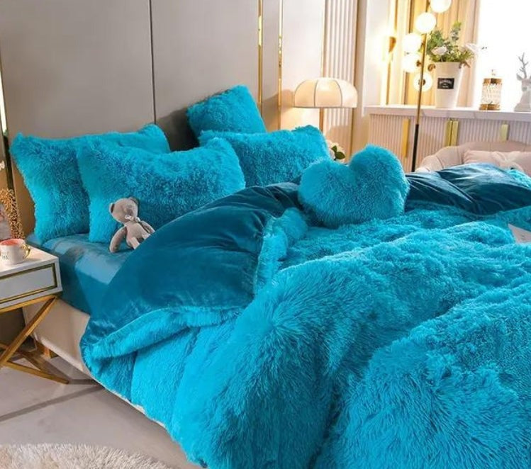 BowLift | Luxury Plush Duvet Cover with Zipper Closure and Corner Straps