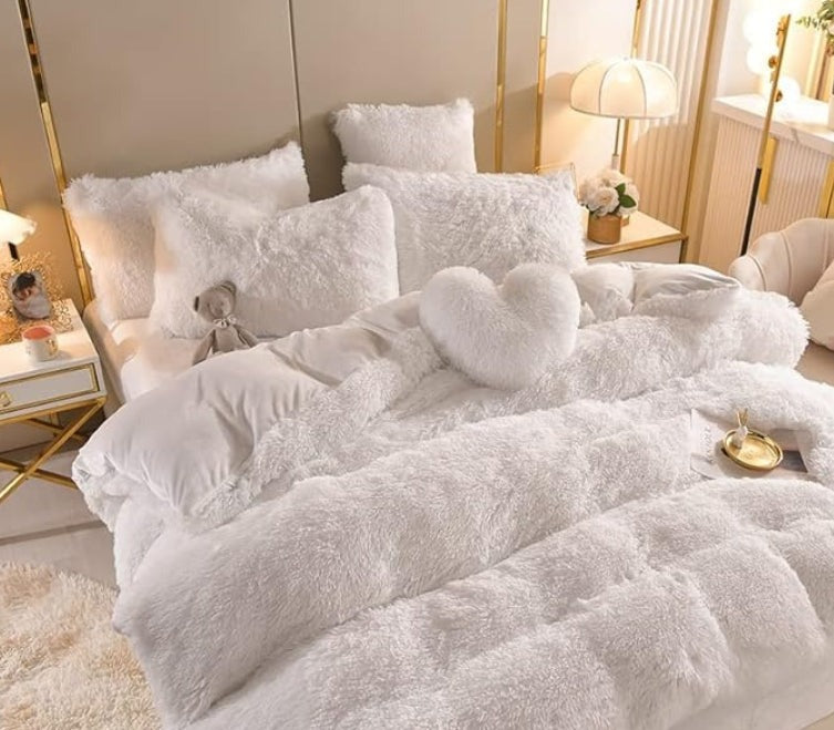 BowLift | Luxury Plush Duvet Cover with Zipper Closure and Corner Straps