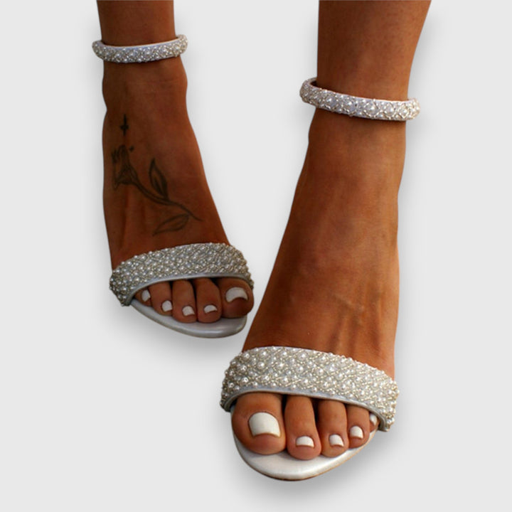 ISABELLA – ELEGANT SHINE BLOCK HEELS