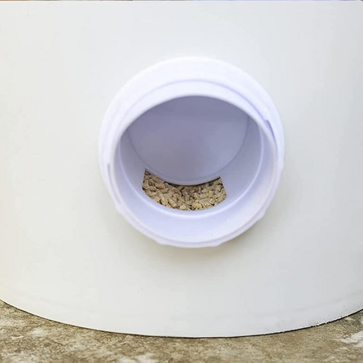 Azura | DIY Chicken Feeder