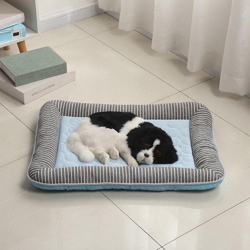 Cooling mat for pets with raised padded edge | Azura