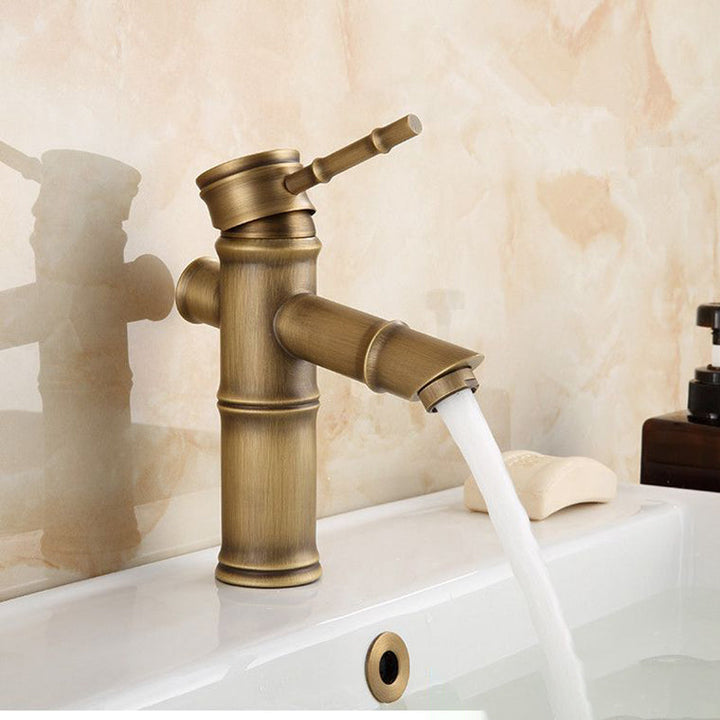 Azura | Farmhouse Brass Bathroom Faucet With Lever Handle Single Hole Sink Faucet
