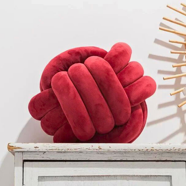 BowLift | Scandinavian Knot Cushion made of Velvet