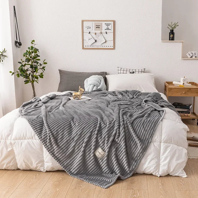Azura | Thick Flannel Autumn Blanket - WarmHaven