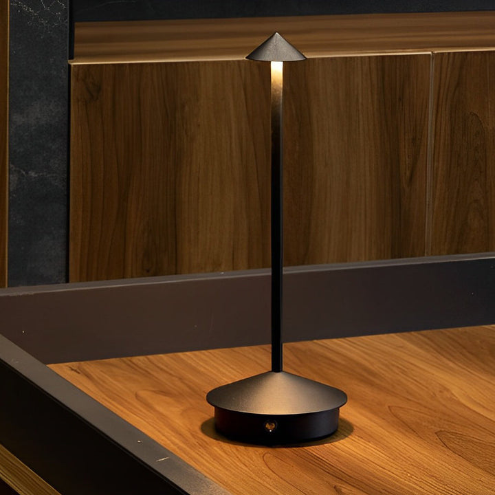 BowLift | Pina Pro - Stylish Dimmable USB Table Lamp