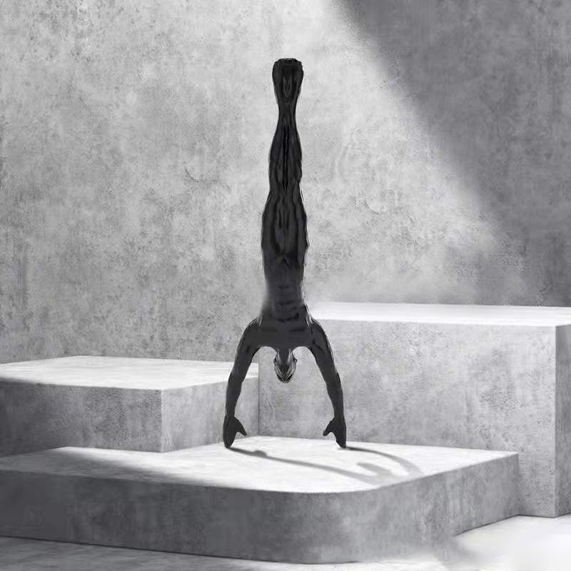 BowLift | Climbing wall hanging statues