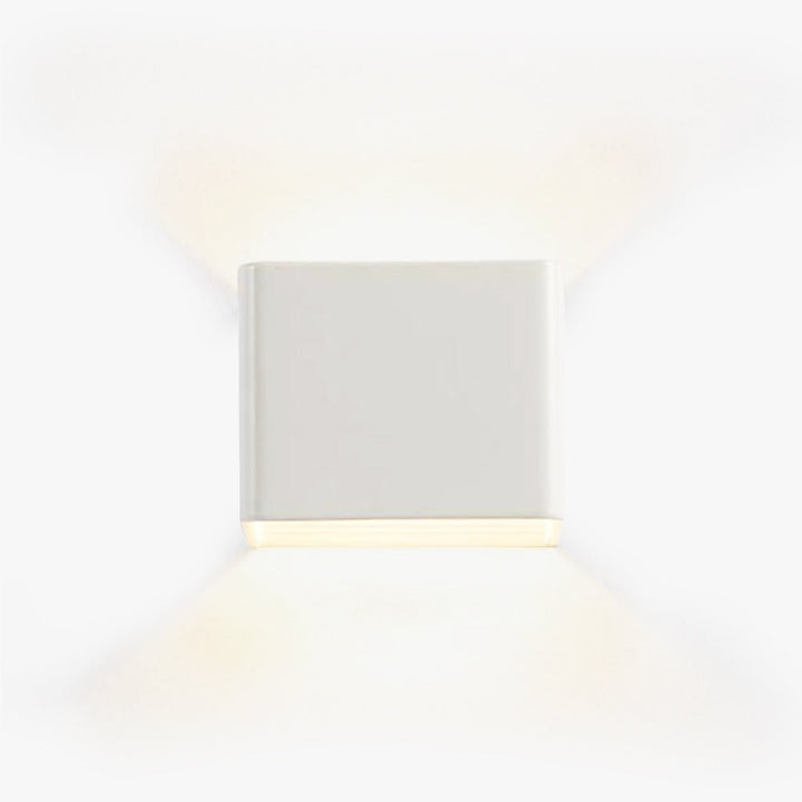BowLift | OrrSquare – Modern square wall lamp for stylish lighting