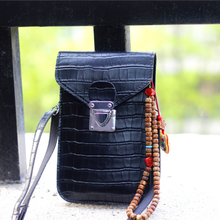 Azura | Wearable Touchscreen Phone Case