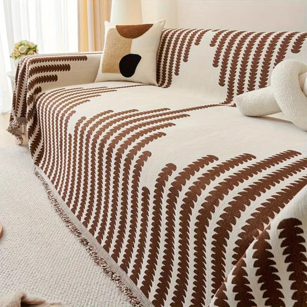 BowLift | Modern Monochrome Fern Sofa Cover