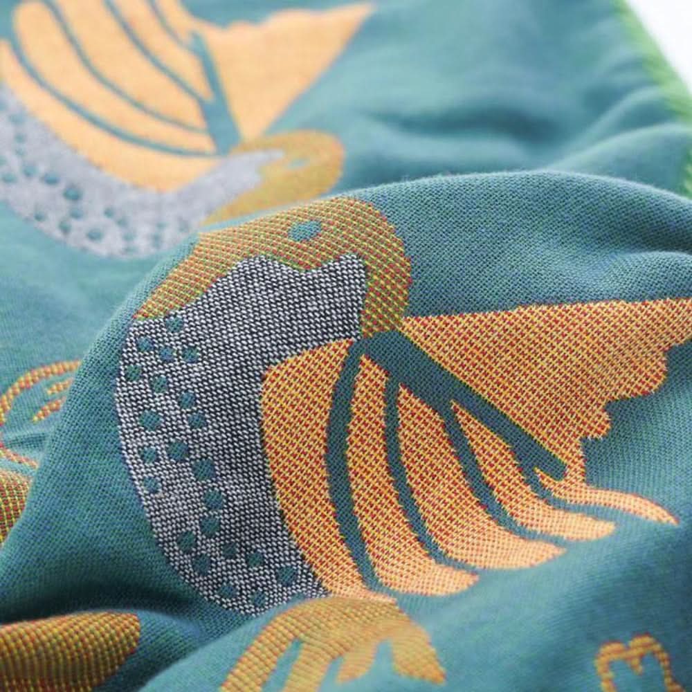 BowLift | NEZA - Vividly printed pillowcase