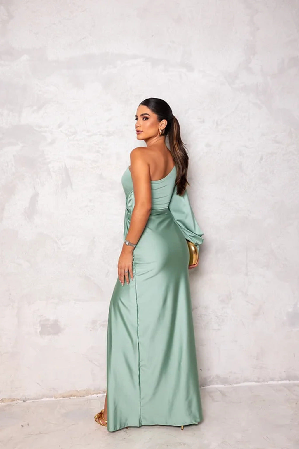 Isabelle - Elegant Dress with Finesse