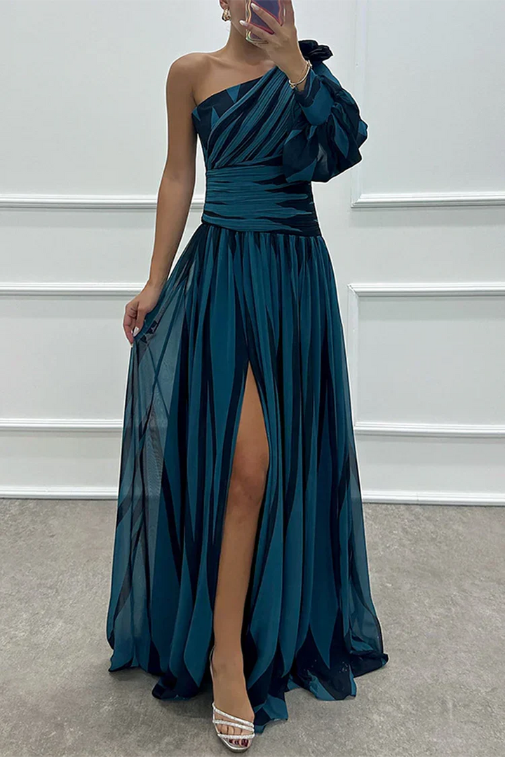 Stella | Elegant Striped One-Shoulder Maxi Dress