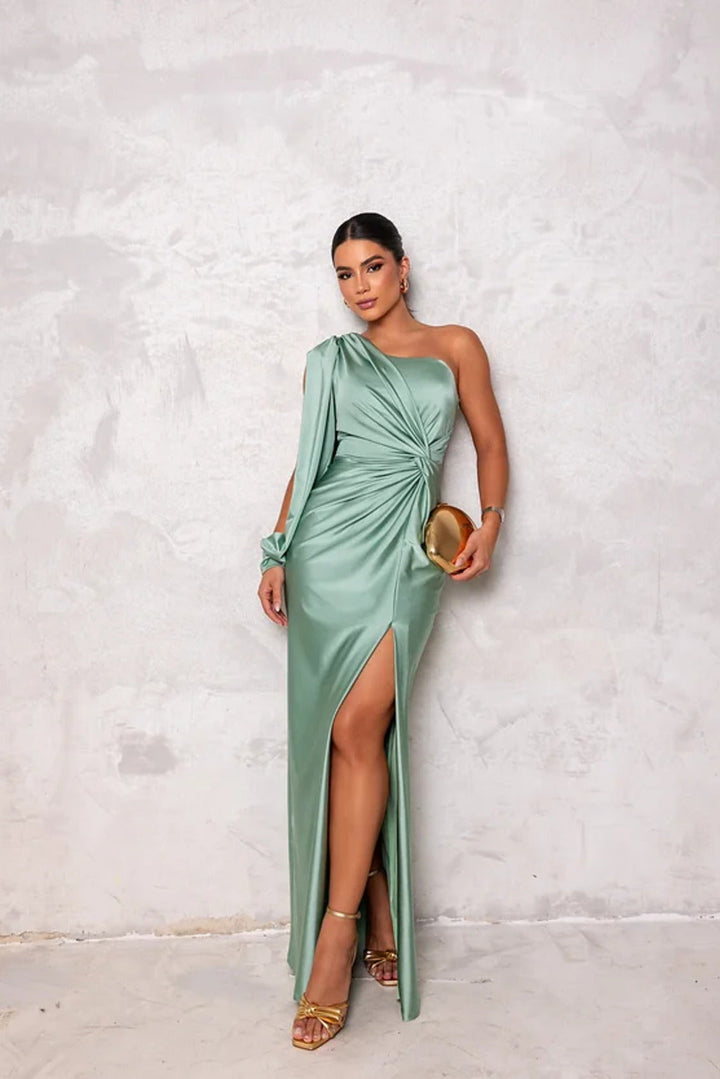 Isabelle - Elegant Dress with Finesse