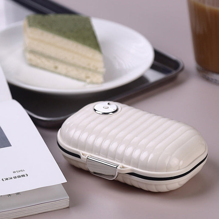 Azura | Portable daily pill box