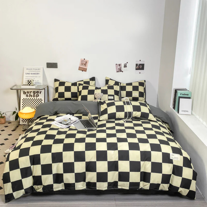 BowLift | Luxury Duvet Cover with Checkered Pattern