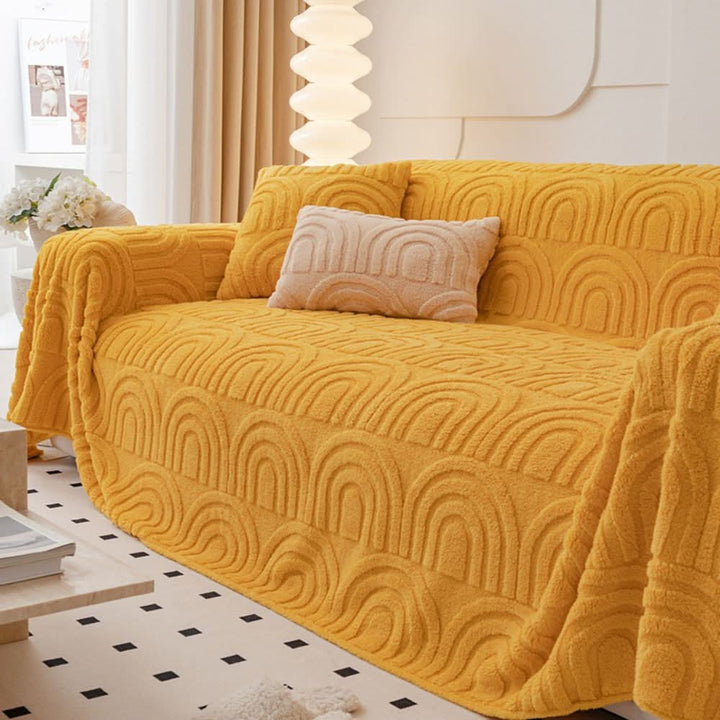 BowLift | Thick quilted sofa cover for secure fit
