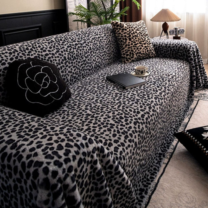 BowLift | Cozy Leopard Print Sofa Cover