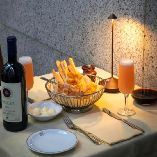 BowLift | Wireless LED table lamp - ModernLumin