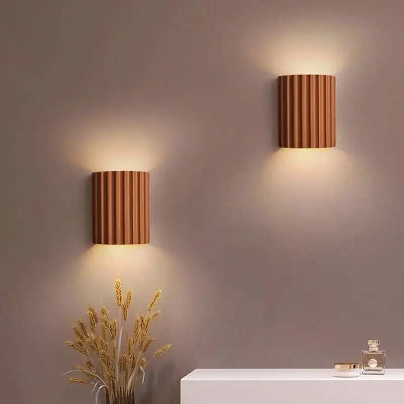 BowLift | WarmthAura – Wall lamp made of synthetic resin
