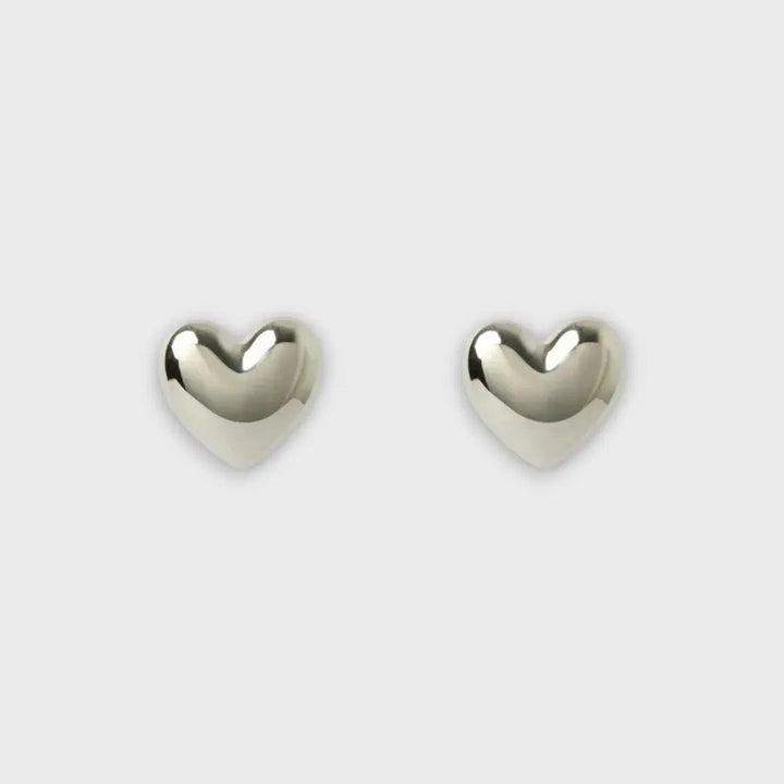 Harpy – Heart-Shaped Earrings
