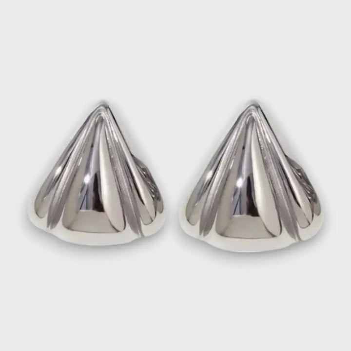 Nuna – Sculptural Character Gold Earrings