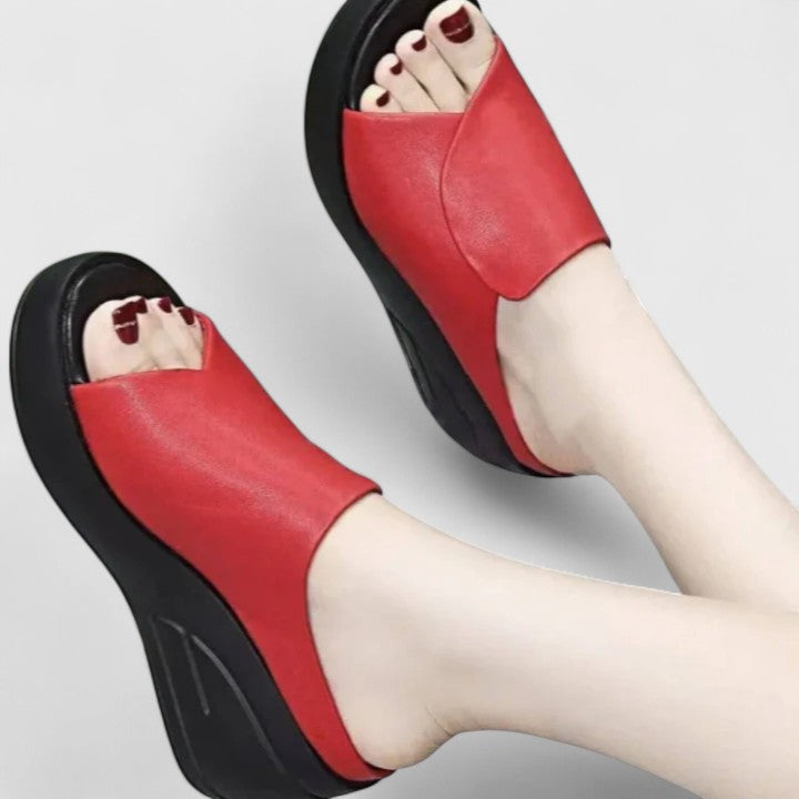 VIVIAN – LEATHER COMFORT WEDGE SLIDE
