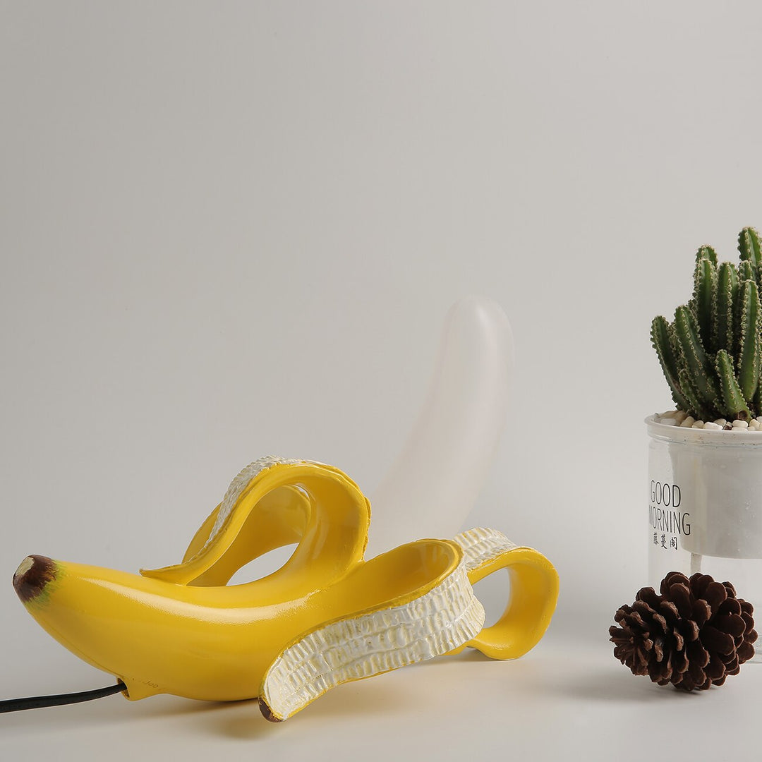 BowLift | GoldenBanana - Elegant Art Deco Table Lamp