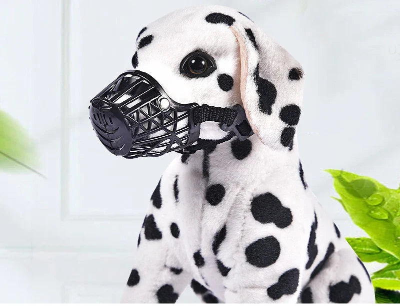 Breathable dog muzzle with comfortable fit Azura
