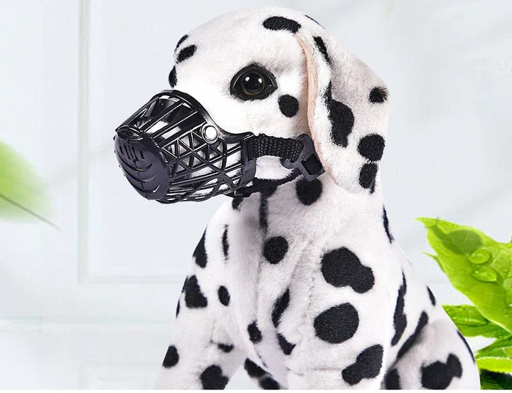 Breathable dog muzzle with comfortable fit Azura
