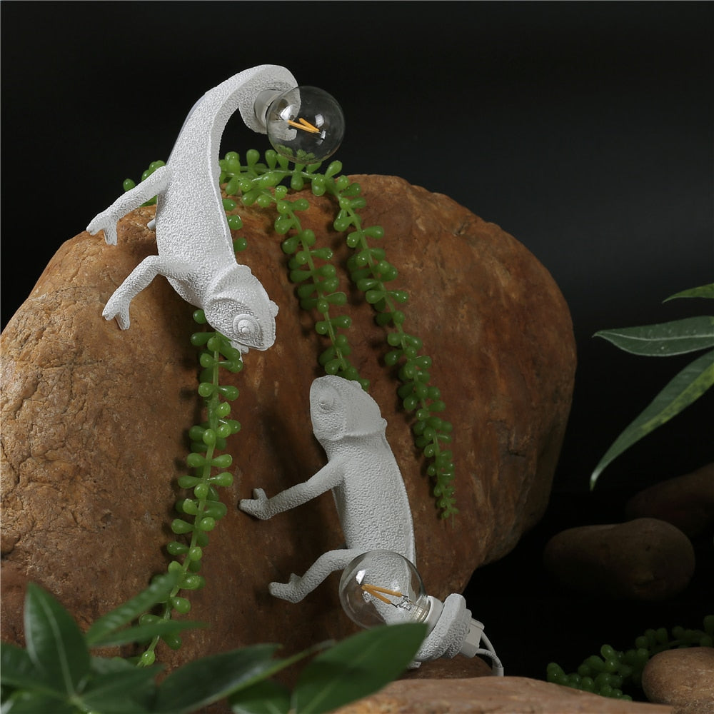 BowLift | GlowLizard - Resin Lizard Table Lamp
